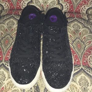 Kenneth Cole sneakers